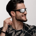 004-tommy21131.jpg.png